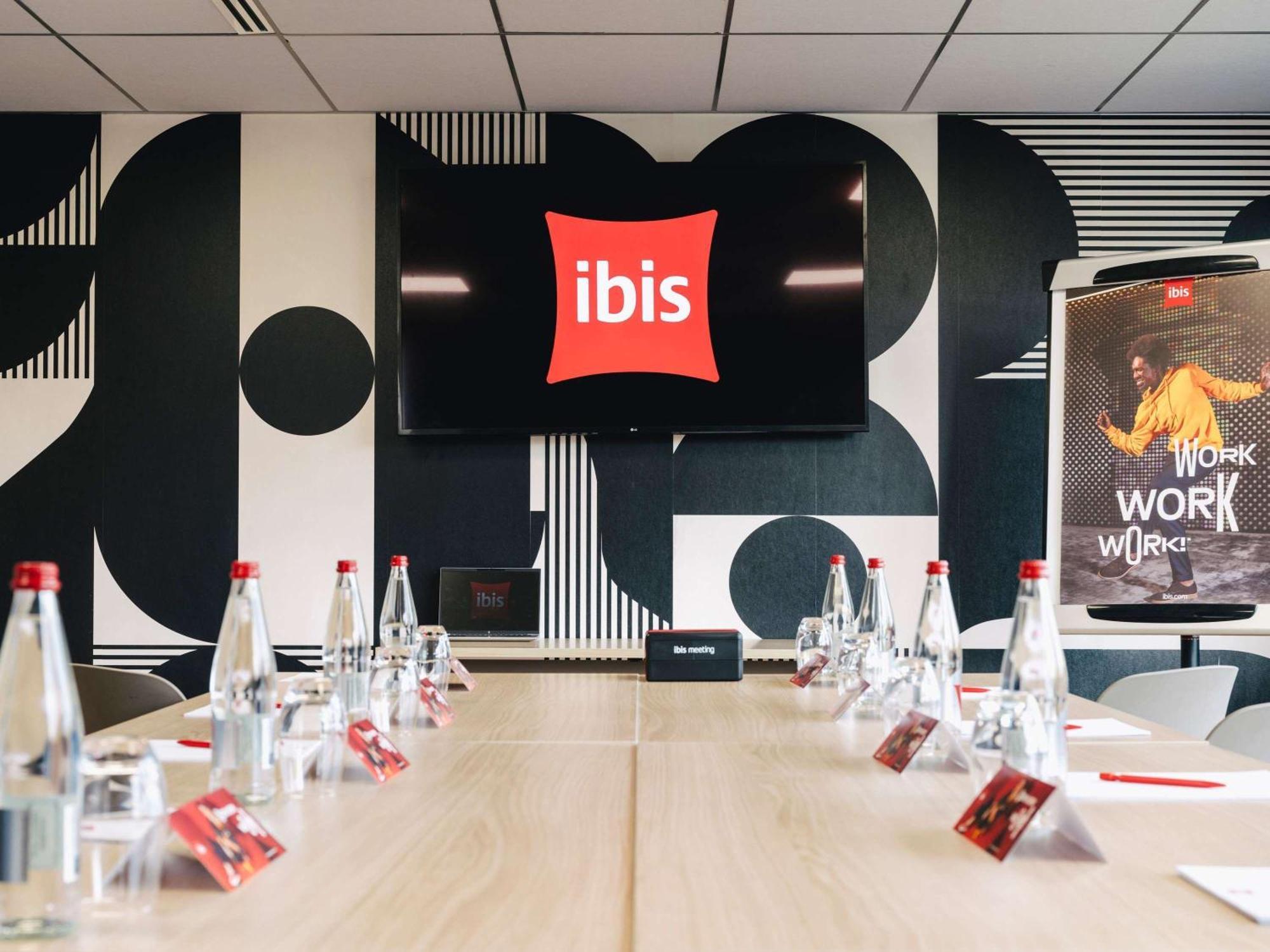 Ibis Rouen Centre Rive Droite Pasteur Hotell Exteriör bild