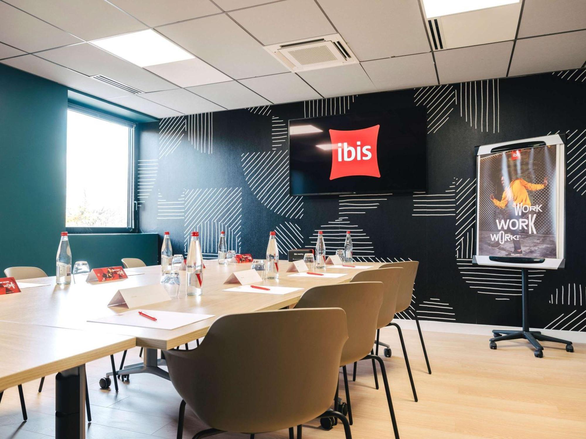 Ibis Rouen Centre Rive Droite Pasteur Hotell Exteriör bild